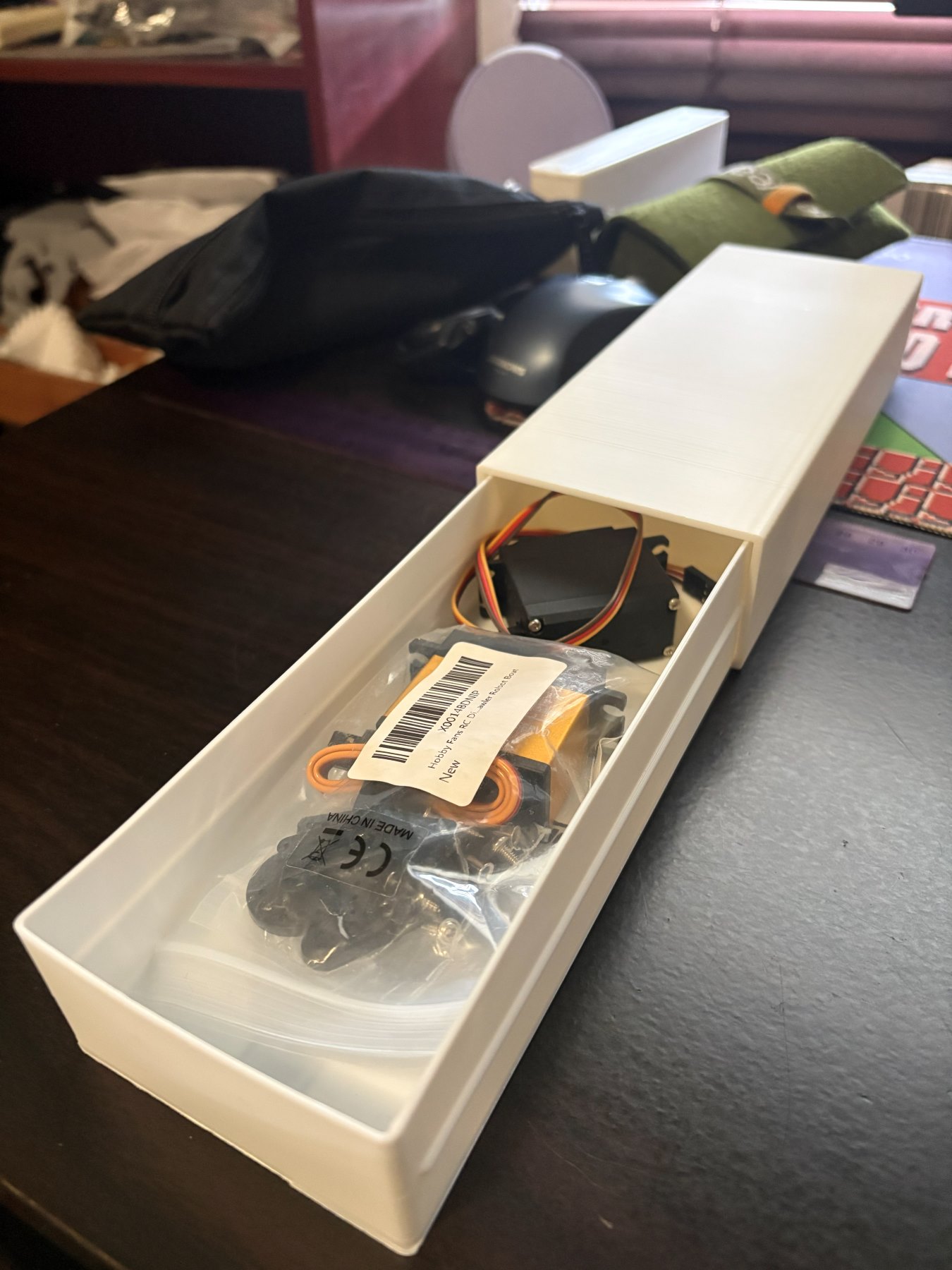 3D Printed Pencil and Servo Storage Case visual 1